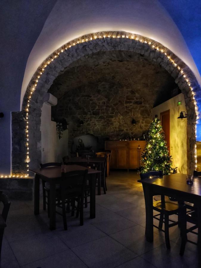 Borgo Sciugolo Bed & Breakfast Baselice ภายนอก รูปภาพ