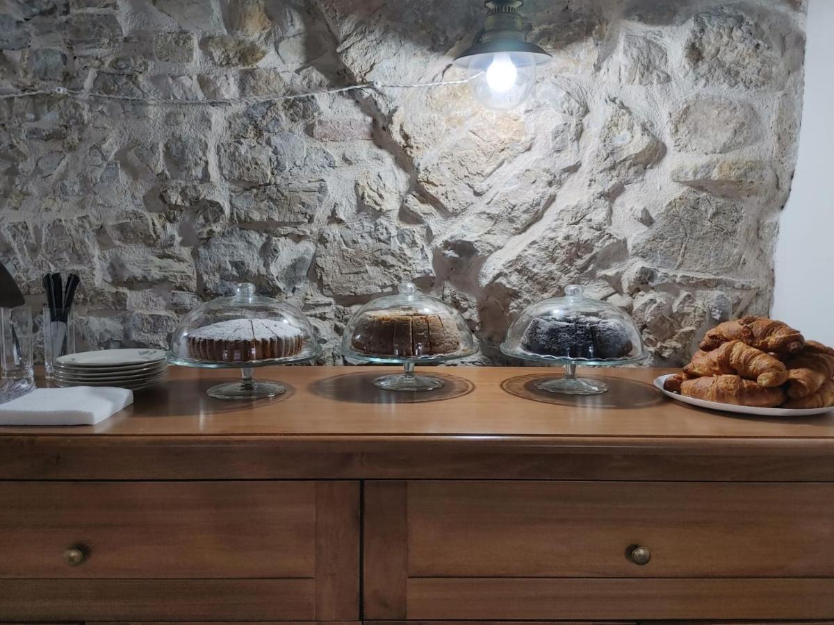 Borgo Sciugolo Bed & Breakfast Baselice ภายนอก รูปภาพ