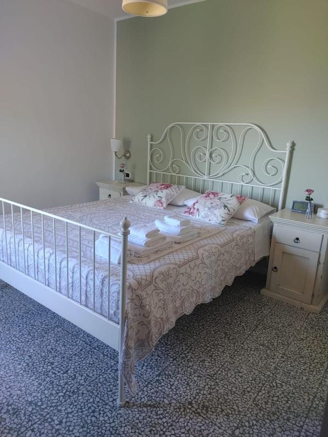 Borgo Sciugolo Bed & Breakfast Baselice ภายนอก รูปภาพ