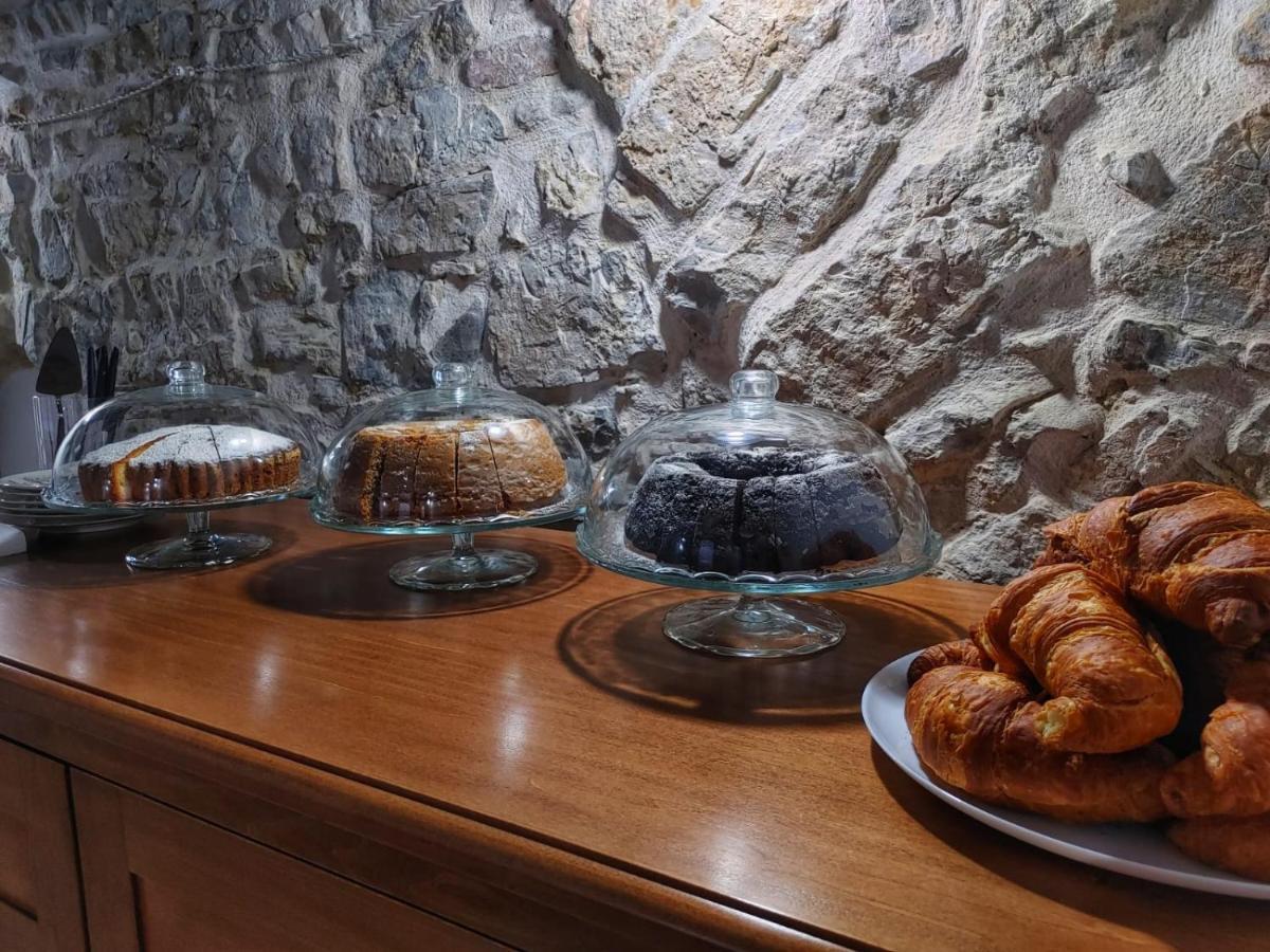 Borgo Sciugolo Bed & Breakfast Baselice ภายนอก รูปภาพ
