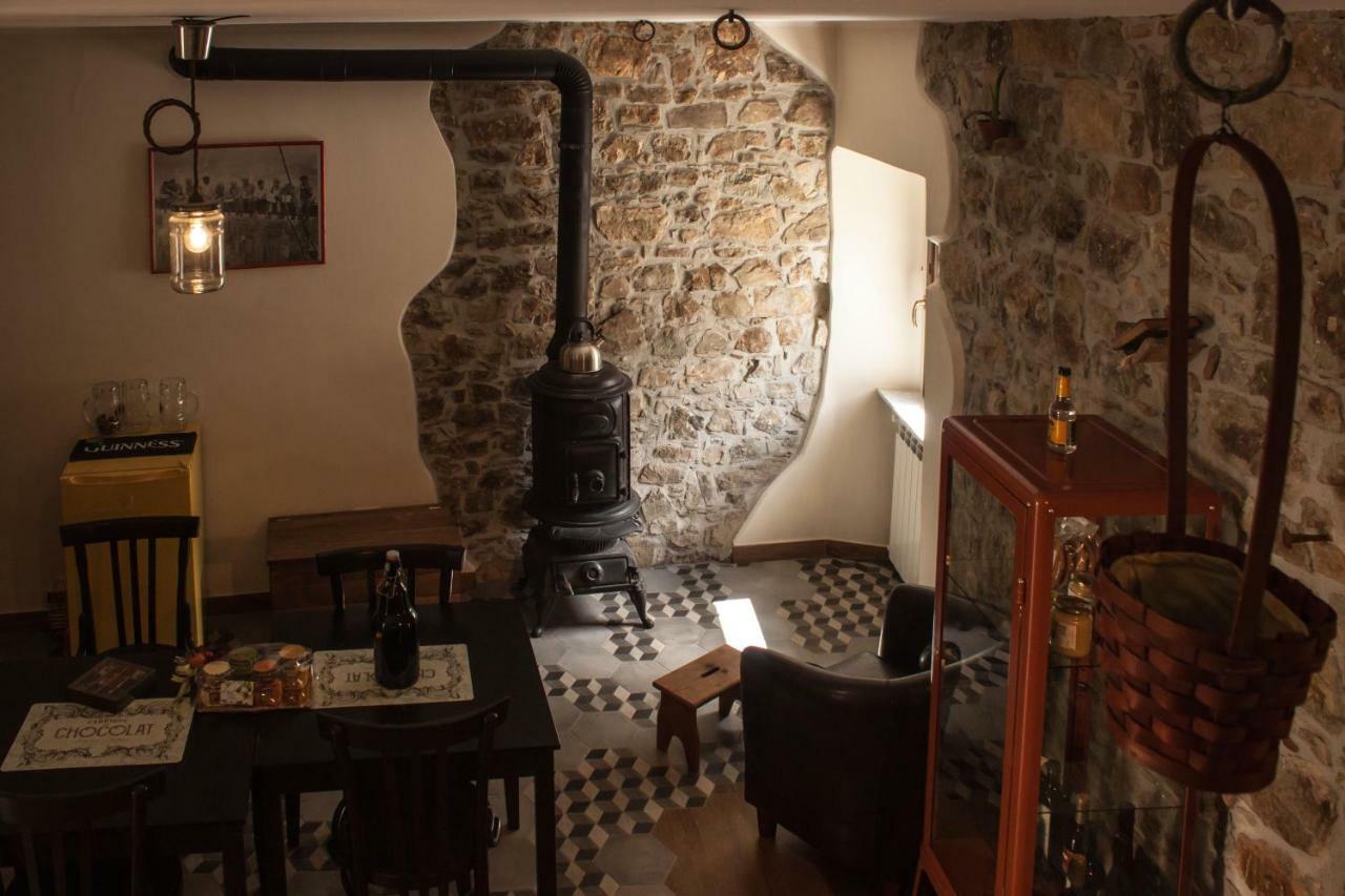 Borgo Sciugolo Bed & Breakfast Baselice ภายนอก รูปภาพ